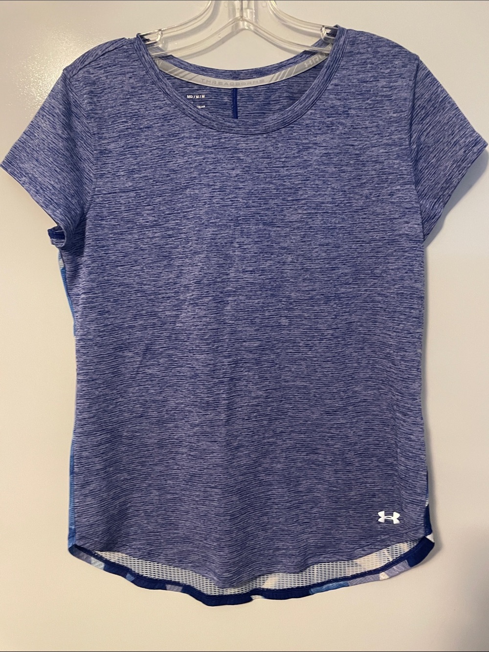 Under Armour Thread borne heat gear T-shirt size medium